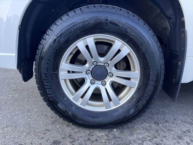 TOYOTA LANDCRUISER PRADO 2015 Image 31