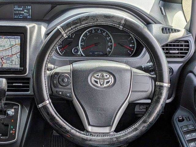 TOYOTA NOAH 2016 Image 31