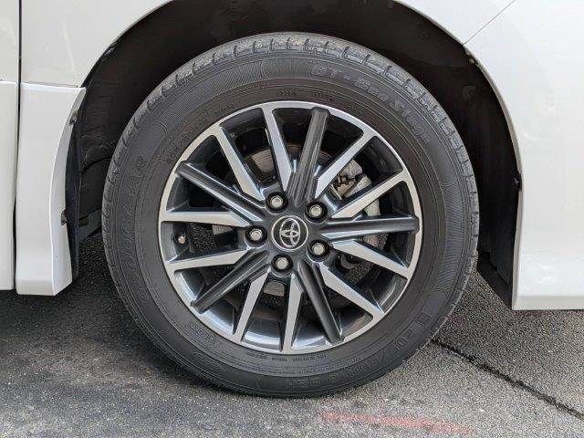 TOYOTA NOAH 2016 Image 31