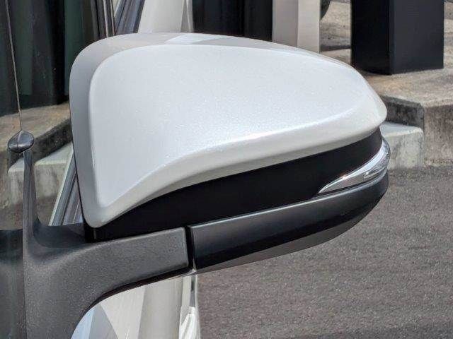 TOYOTA NOAH 2016 Image 31