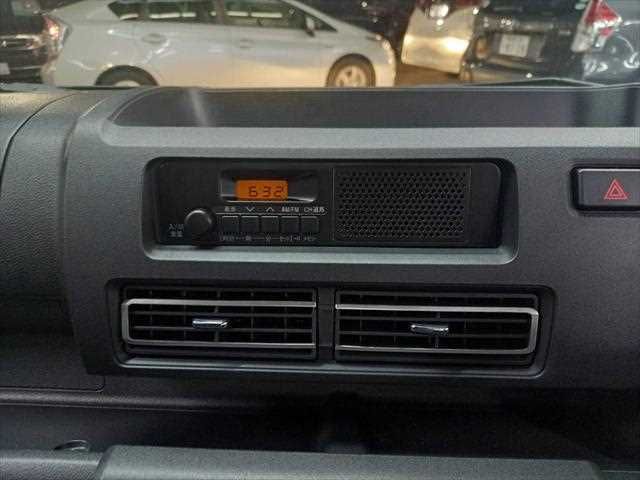 DAIHATSU HIJET TRUCK 2022 Image 31