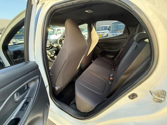 TOYOTA YARIS 2022 Image 31