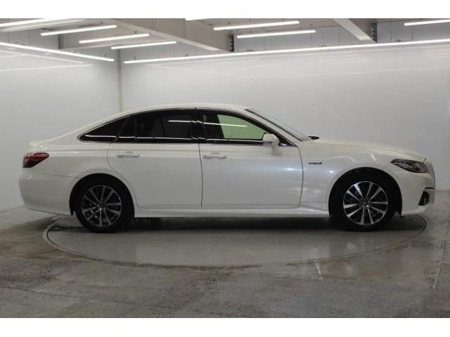 TOYOTA CROWN SEDAN HYBRID 2018 Image 31
