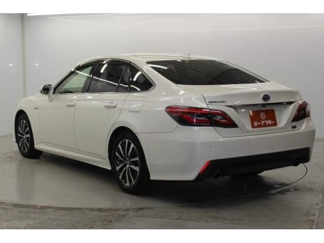 TOYOTA CROWN SEDAN HYBRID 2018 Image 31