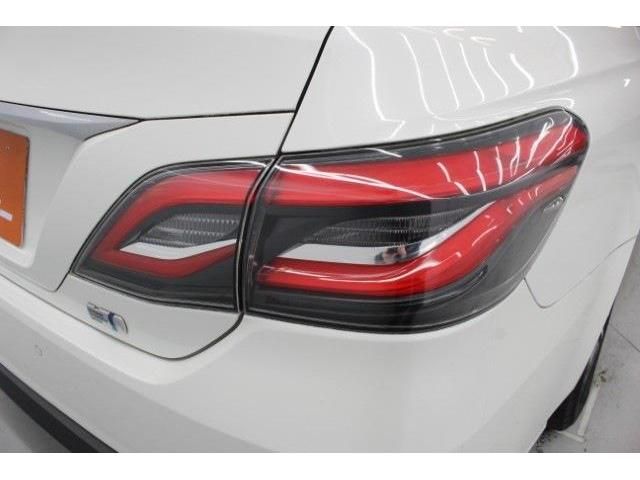 TOYOTA CROWN SEDAN HYBRID 2018 Image 31