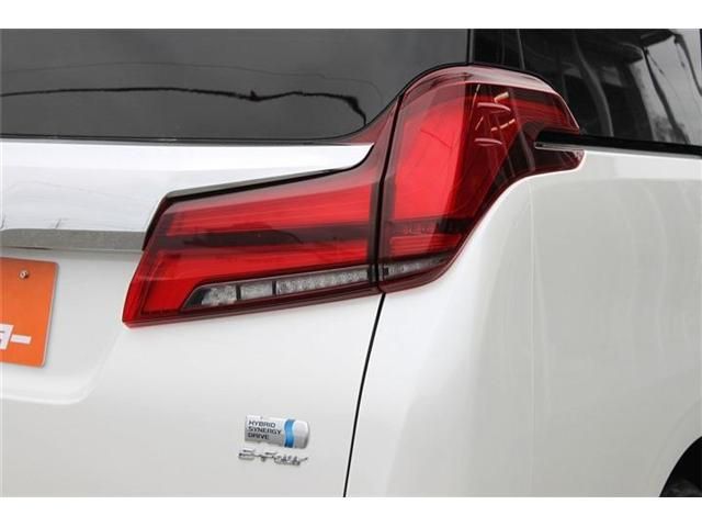TOYOTA ALPHARD HYBRID 4WD 2019 Image 31