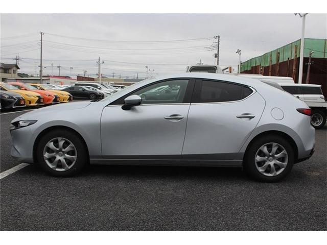 MAZDA 3 FASTBACK 2023 Image 31