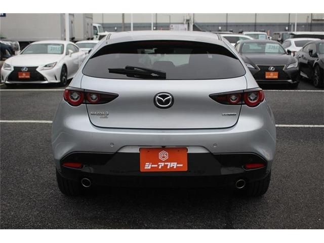 MAZDA 3 FASTBACK 2023 Image 31