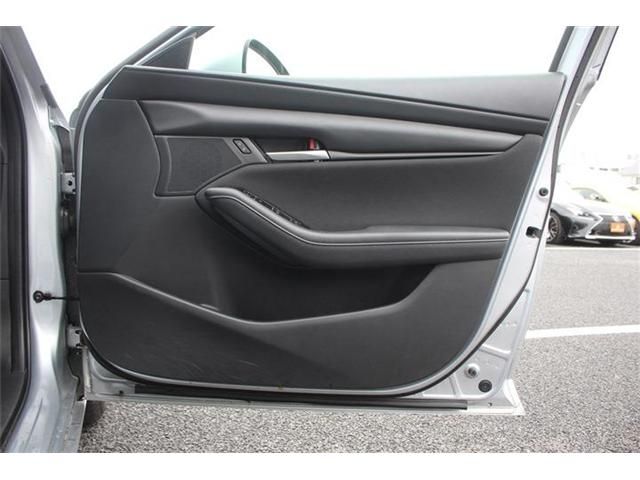 MAZDA 3 FASTBACK 2023 Image 31