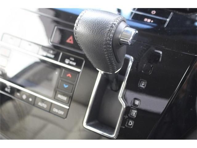 NISSAN ELGRAND 2023 Image 31