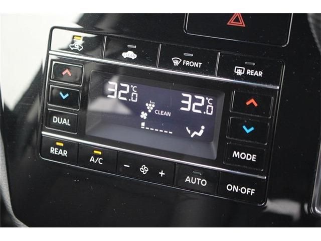 NISSAN ELGRAND 2024 Image 31