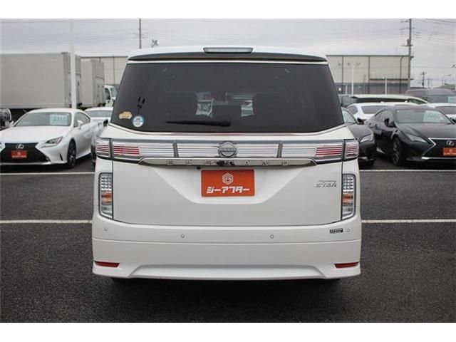 NISSAN ELGRAND 2024 Image 31