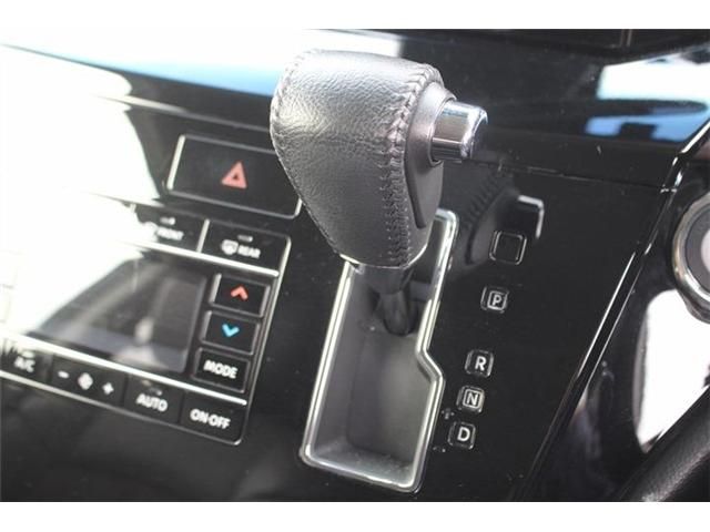 NISSAN ELGRAND 2024 Image 31