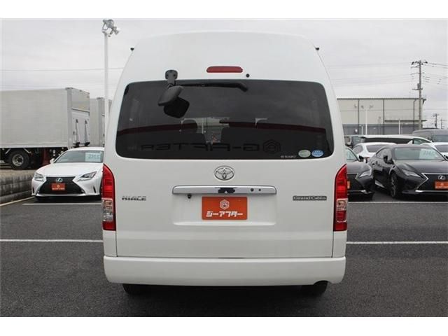 TOYOTA HIACE WAGON 4WD 2018 Image 31