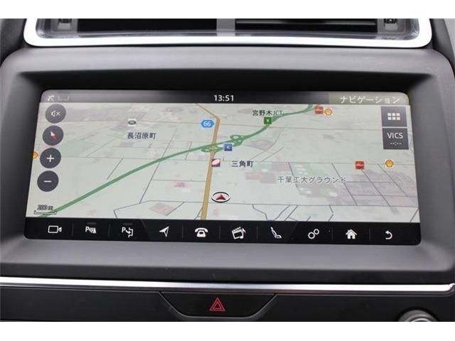 JAGUAR E-PACE 2018 Image 31