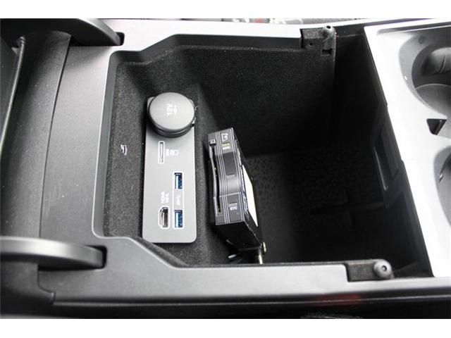 JAGUAR E-PACE 2018 Image 31