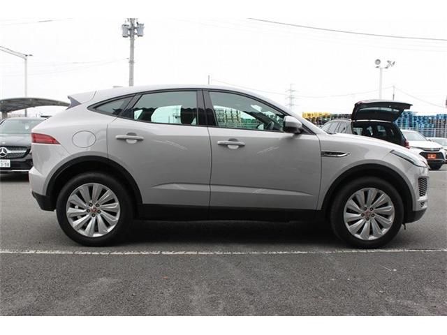 JAGUAR E-PACE 2018 Image 31