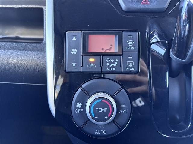 DAIHATSU TANTO CUSTOM 2015 Image 31