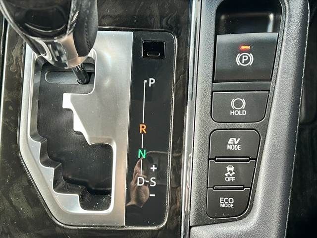 TOYOTA ALPHARD 4WD 2017 Image 31