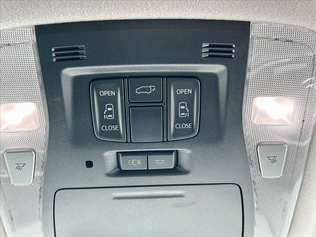 TOYOTA ALPHARD 4WD 2017 Image 31