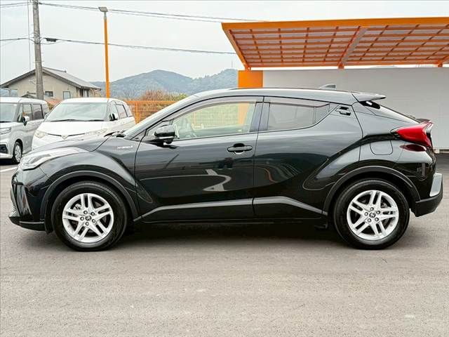 TOYOTA C-HR 2019 Image 31