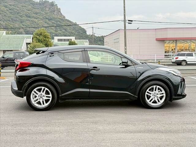 TOYOTA C-HR 2019 Image 31