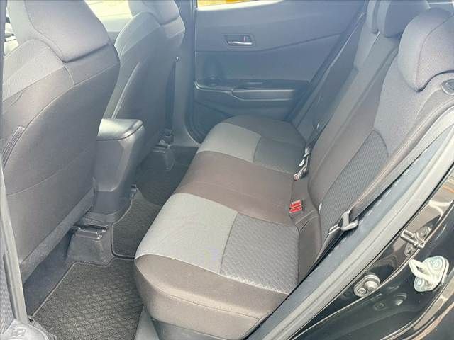 TOYOTA C-HR 2019 Image 31