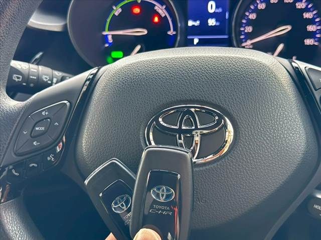 TOYOTA C-HR 2019 Image 31