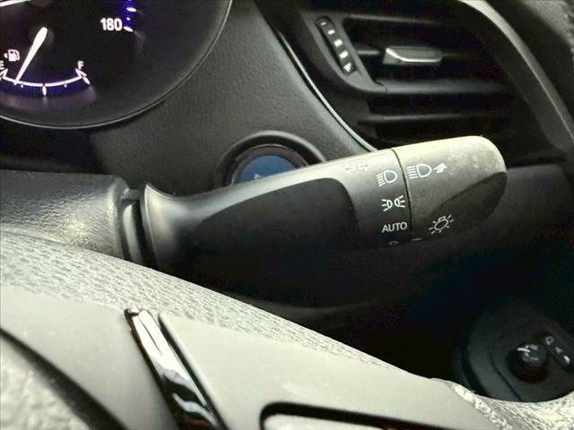 TOYOTA C-HR 2019 Image 31