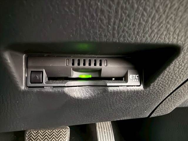 TOYOTA C-HR 2019 Image 31