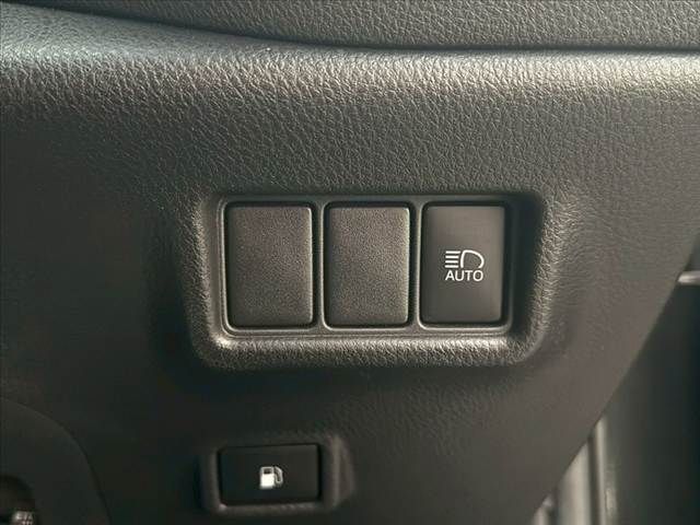 TOYOTA C-HR 2019 Image 31