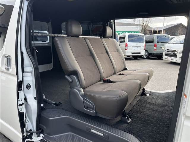 TOYOTA HIACE VAN 2WD 2019 Image 31