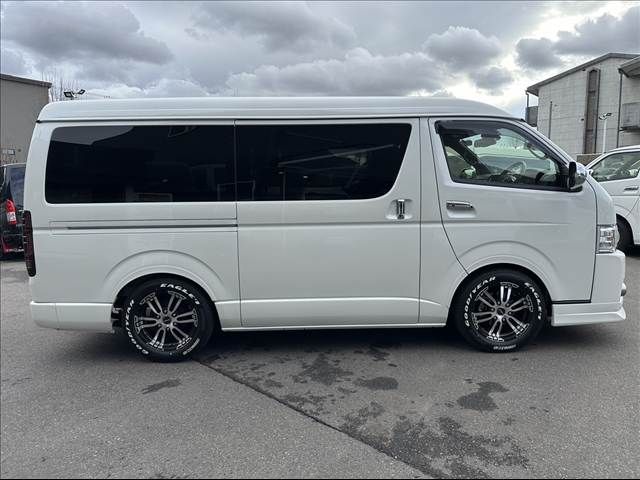 TOYOTA HIACE VAN 2WD 2019 Image 31