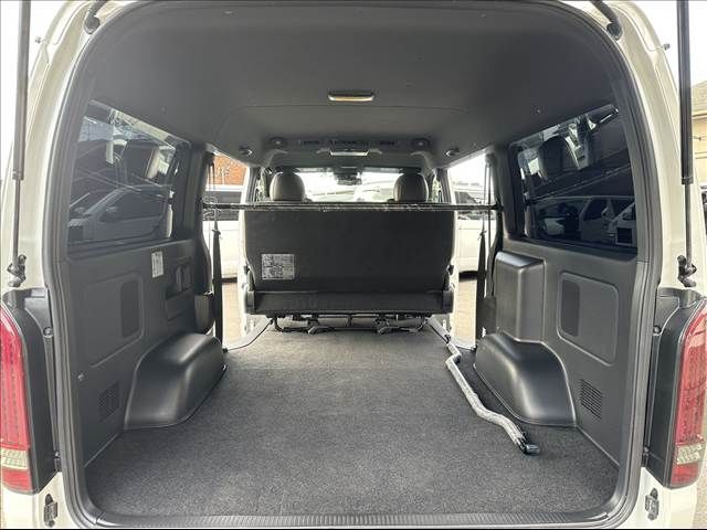 TOYOTA HIACE VAN 2WD 2019 Image 31