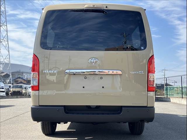 TOYOTA HIACE VAN 4WD 2026 Image 31