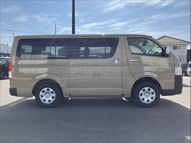 TOYOTA HIACE VAN 4WD 2026 Image 31