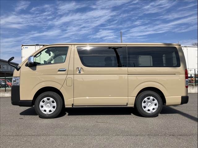 TOYOTA HIACE VAN 4WD 2026 Image 31