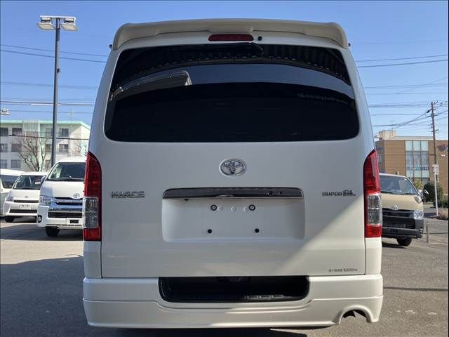 TOYOTA HIACE VAN 4WD 2022 Image 31