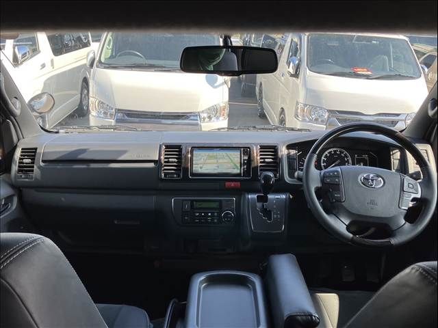 TOYOTA HIACE VAN 4WD 2022 Image 31