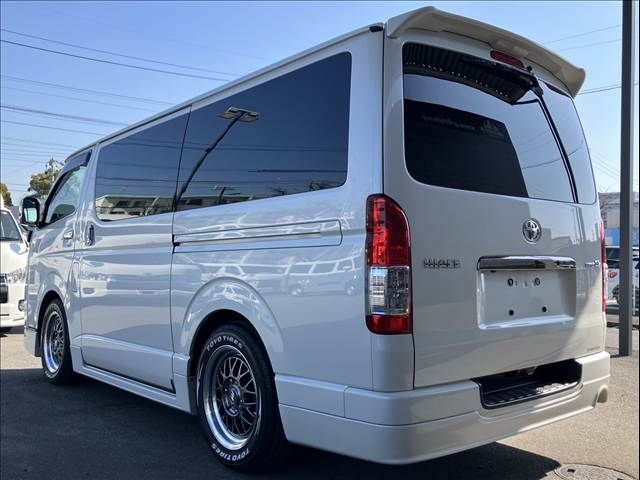 TOYOTA HIACE VAN 4WD 2022 Image 31