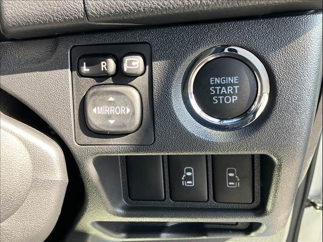 TOYOTA HIACE VAN 4WD 2022 Image 31