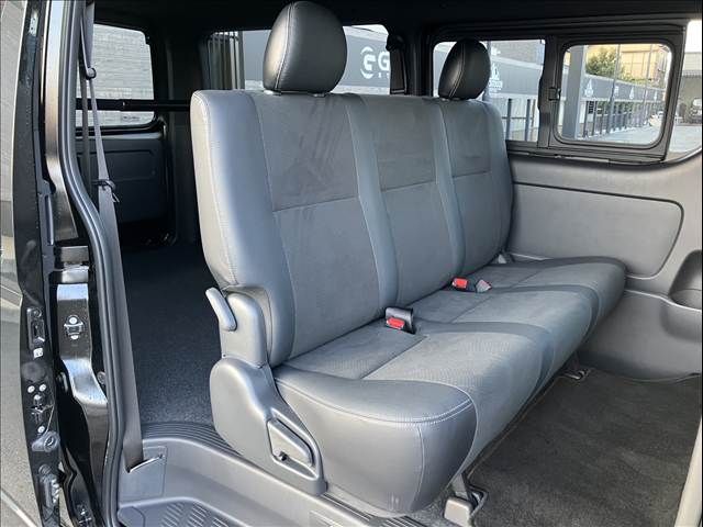 TOYOTA HIACE VAN 2WD 2025 Image 31