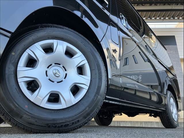 TOYOTA HIACE VAN 2WD 2025 Image 31