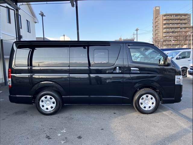 TOYOTA HIACE VAN 2WD 2025 Image 31