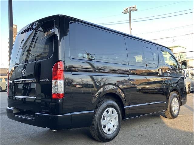 TOYOTA HIACE VAN 2WD 2025 Image 31