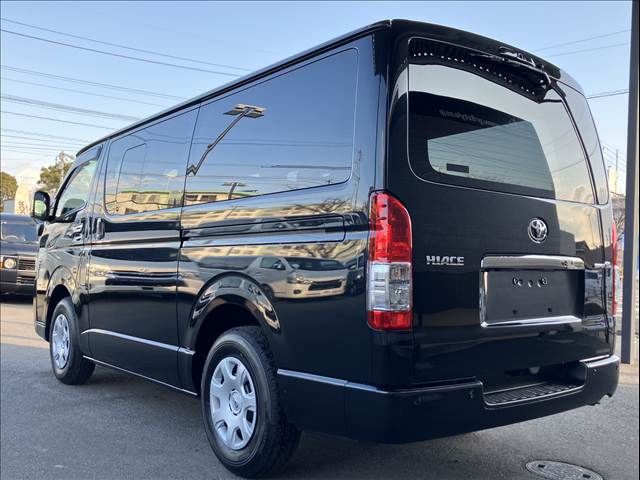 TOYOTA HIACE VAN 2WD 2025 Image 31