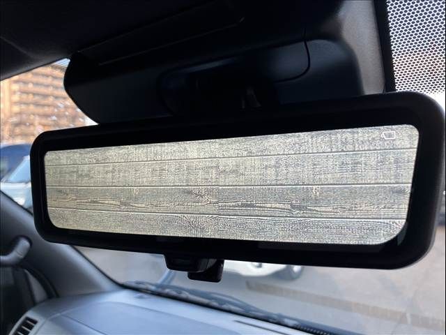 TOYOTA HIACE VAN 2WD 2025 Image 31