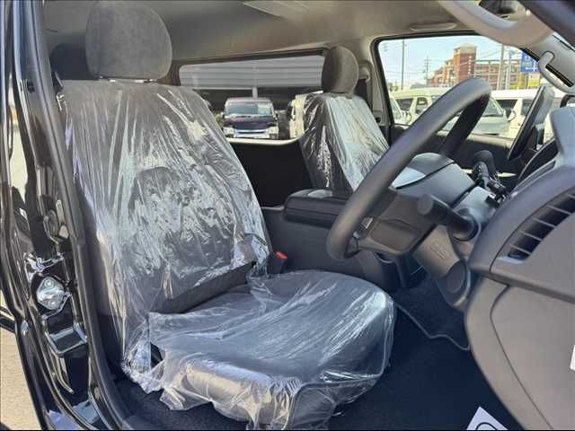 TOYOTA HIACE WAGON 4WD 2025 Image 31