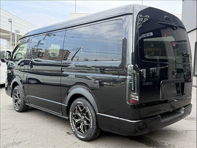 TOYOTA HIACE VAN 4WD 2021 Image 31