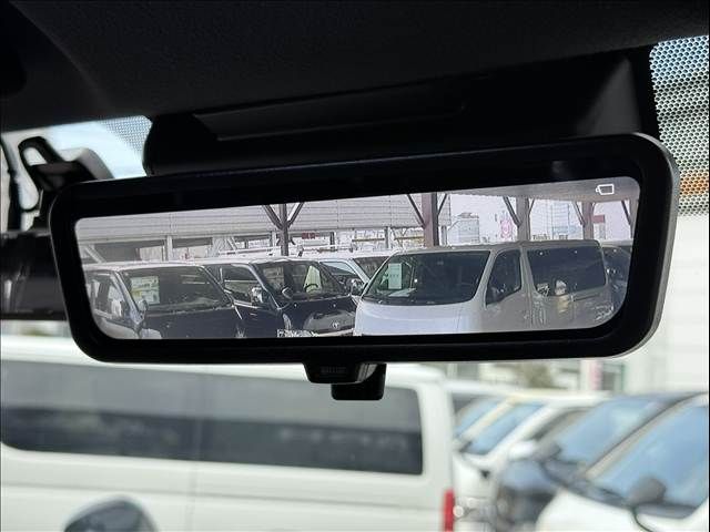 TOYOTA HIACE VAN 4WD 2021 Image 31